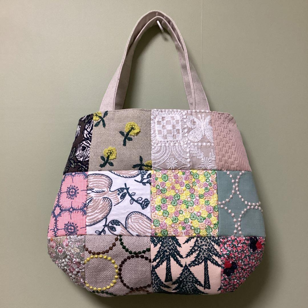 ミナペルホネン　パッチワークふっくらまるみのトートバッグハンドメイド a7482d802d0d87bfb31043b1b83401