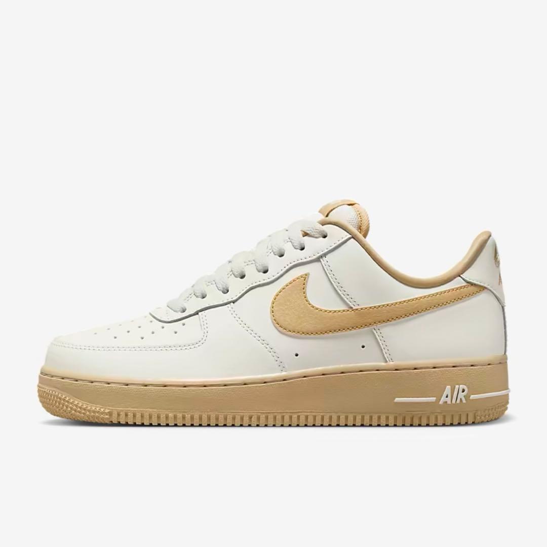 新品未使用 24.5cm【NIKE】エアフォース1 セサミ レディース
