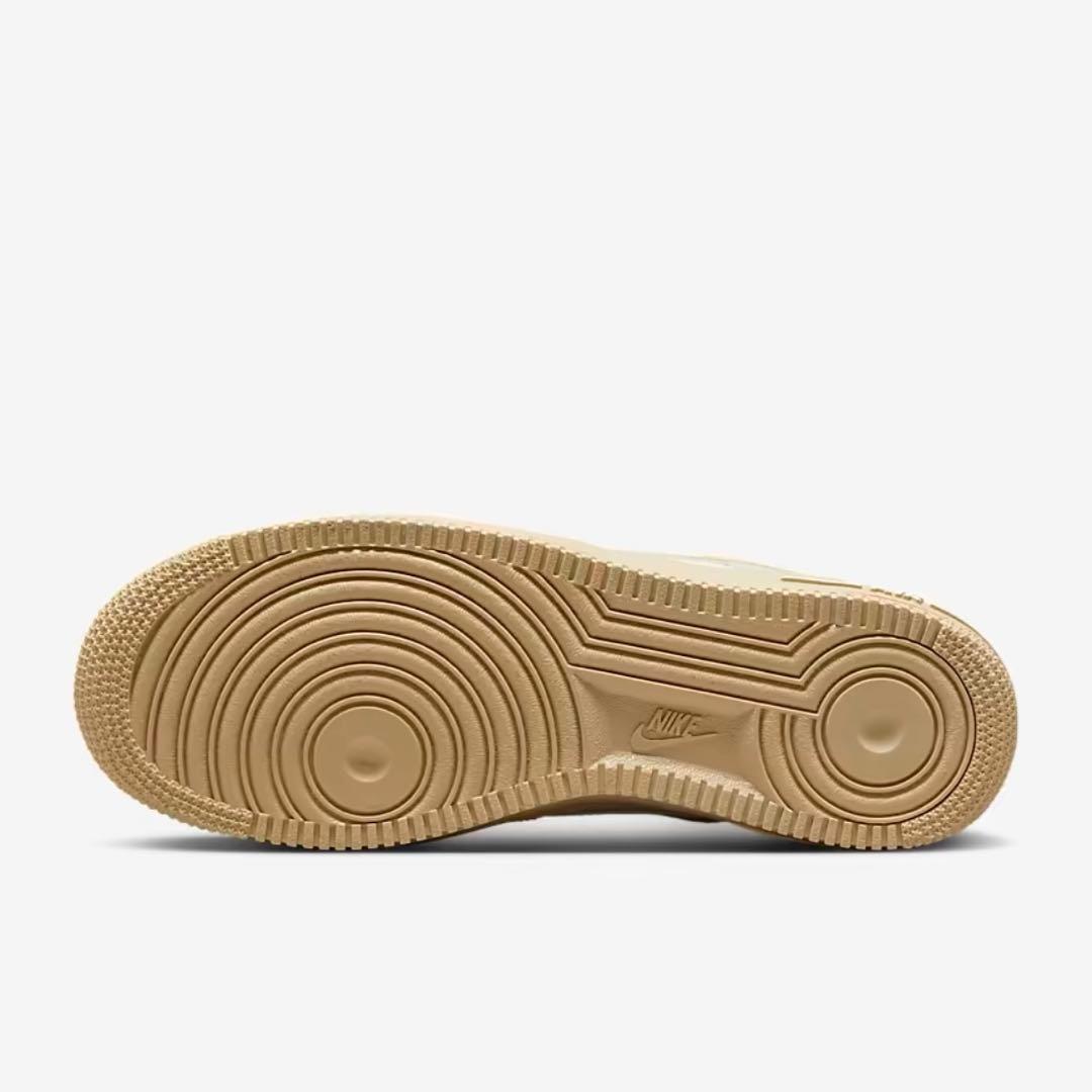 新品未使用 24.5cm【NIKE】エアフォース1 セサミ レディース