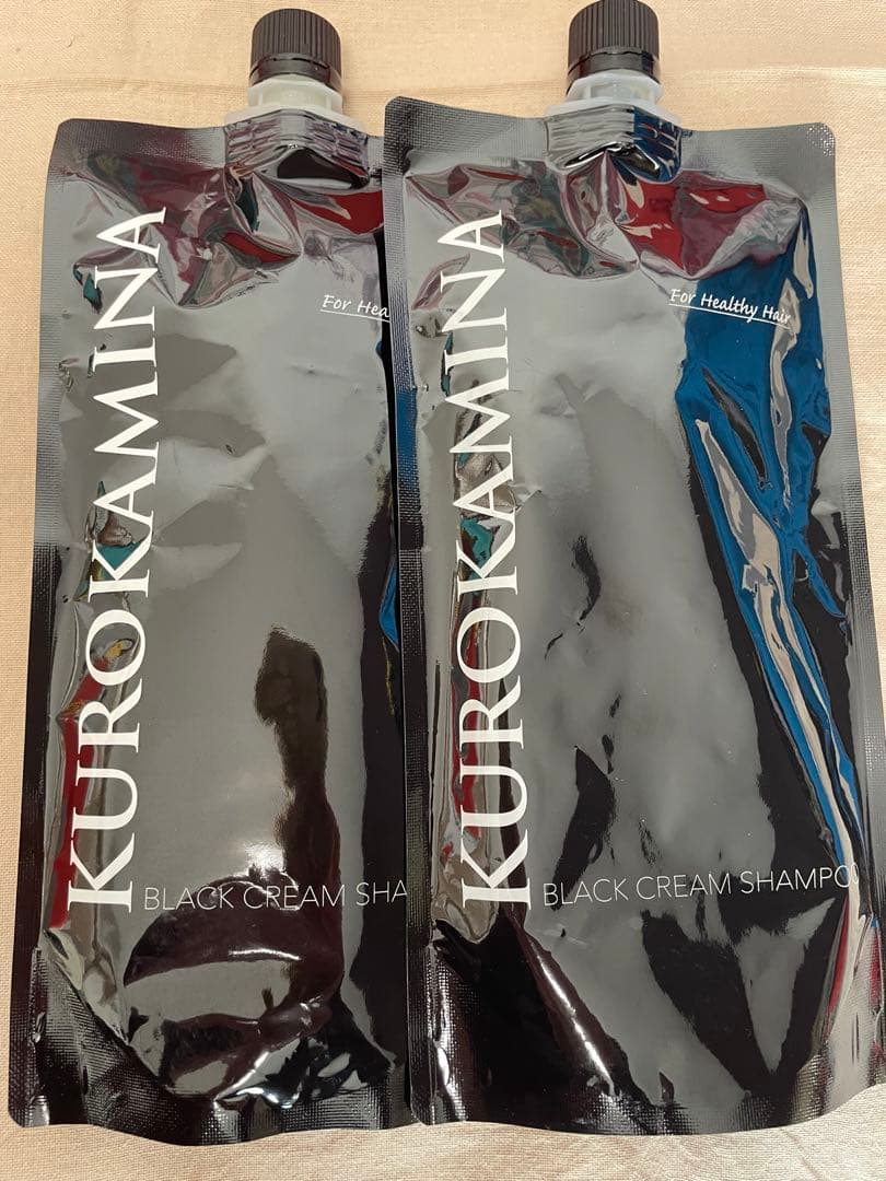 クロカミナ ヘアカラークリームシャンプー300g×2袋 KUROKAMINA - メルカリ