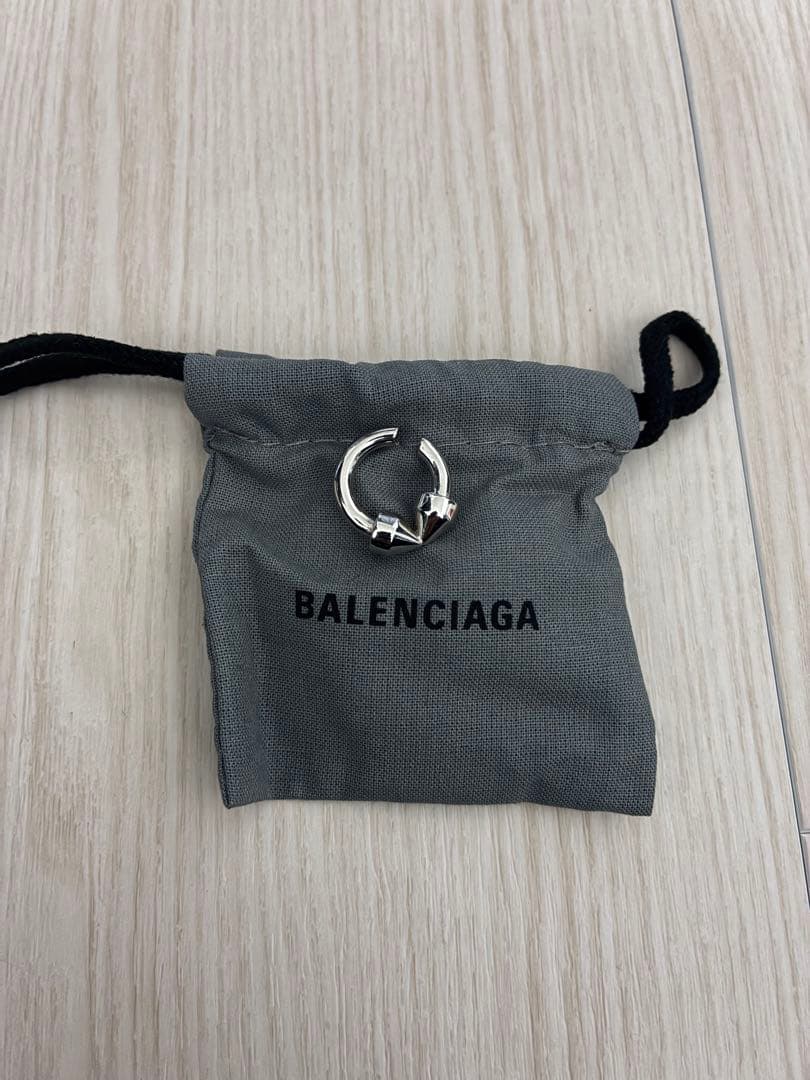 【本日中まで】 BALENCIAGA イヤーカフ 楽天市場】BALENCIAGA バレンシアガ イヤーカフ PLATED EAR CUFF