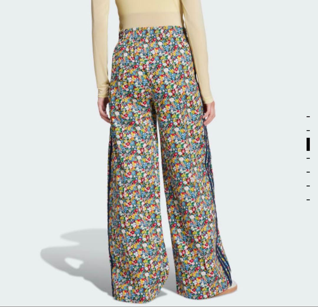 完売品　新品adidas リバティロンドン ワイドレッグ トラックパンツ　M レディース リバティ ロンドン Liberty London ワイドレッグ トラック