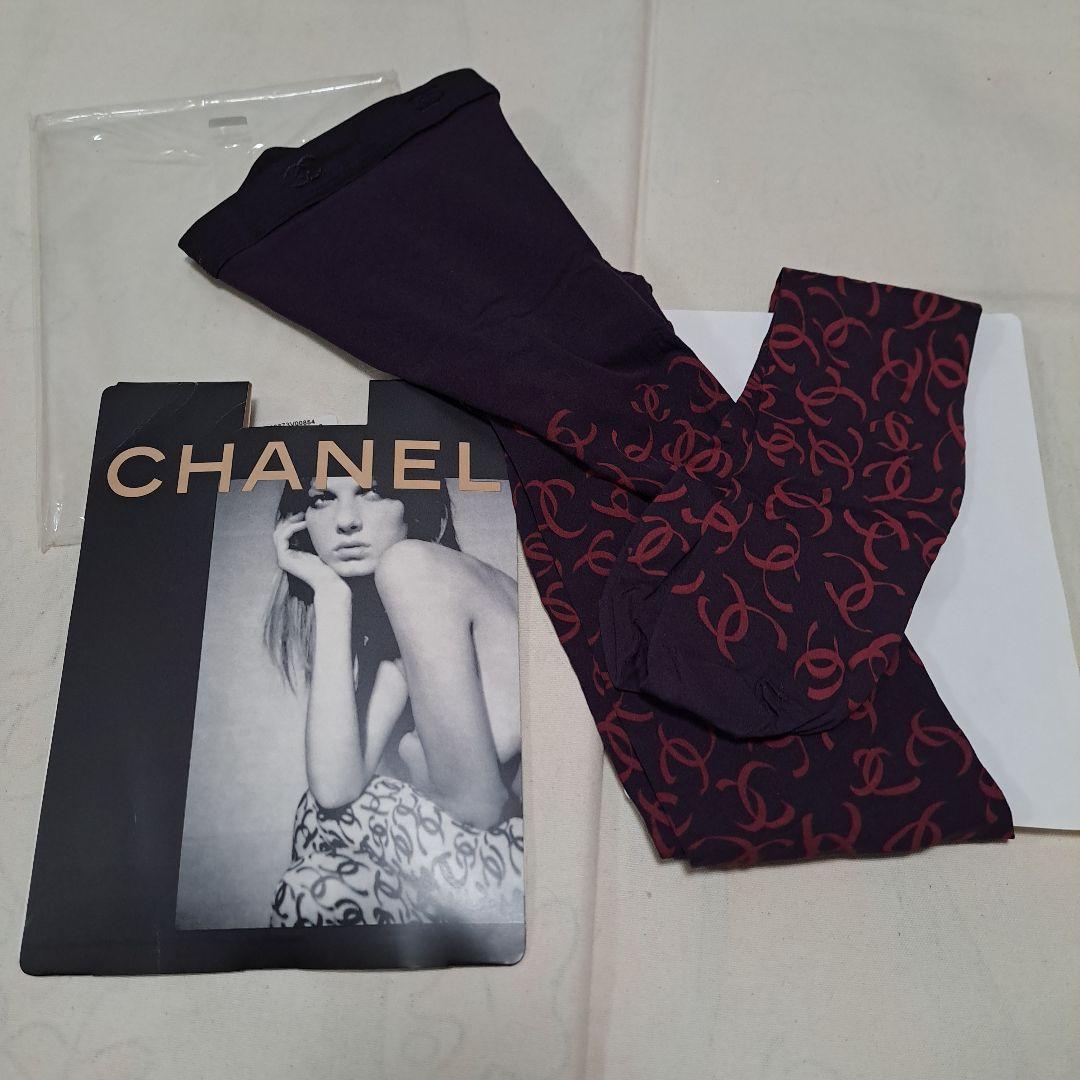 年末セール✩CHANEL ロゴタイツ 黒紫と赤 年末セール✩CHANEL ロゴタイツ 黒紫と赤 年末セール✩CHANEL