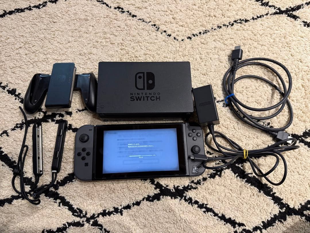 Nintendo Switch 本体　グレー　箱なし　おまけ付き Amazon.co.jp: Nintendo Switch (ニンテンドースイッチ) 本体 【Joy