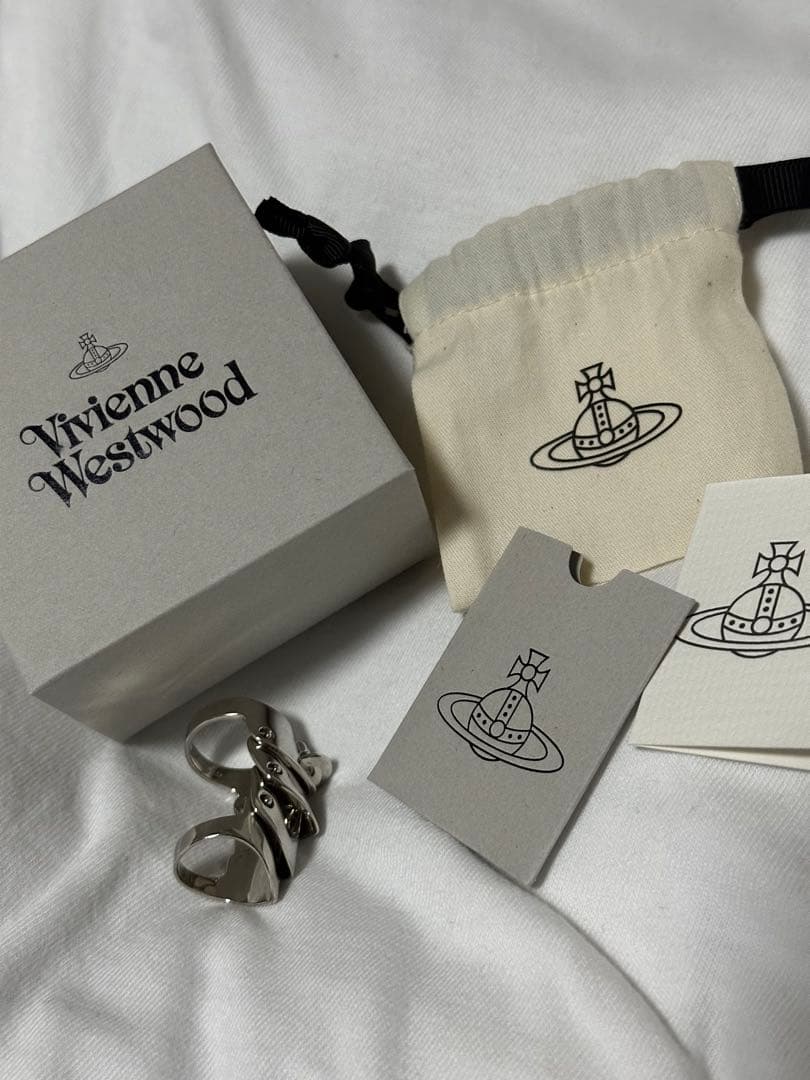 ヴィヴィアンウエストウッド アーマーリング ヴィヴィアンウエストウッド リング 指輪 Vivienne Westwood