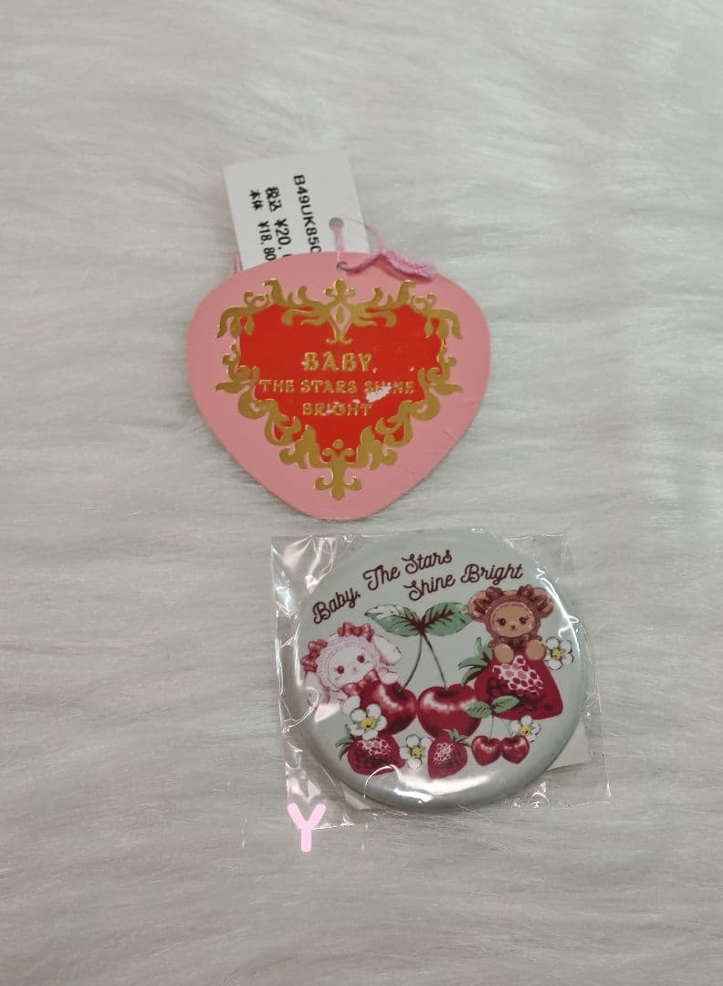 BABY うさくみゃちゃんポシェット&缶バッジ オフ白×ピンク - メルカリ