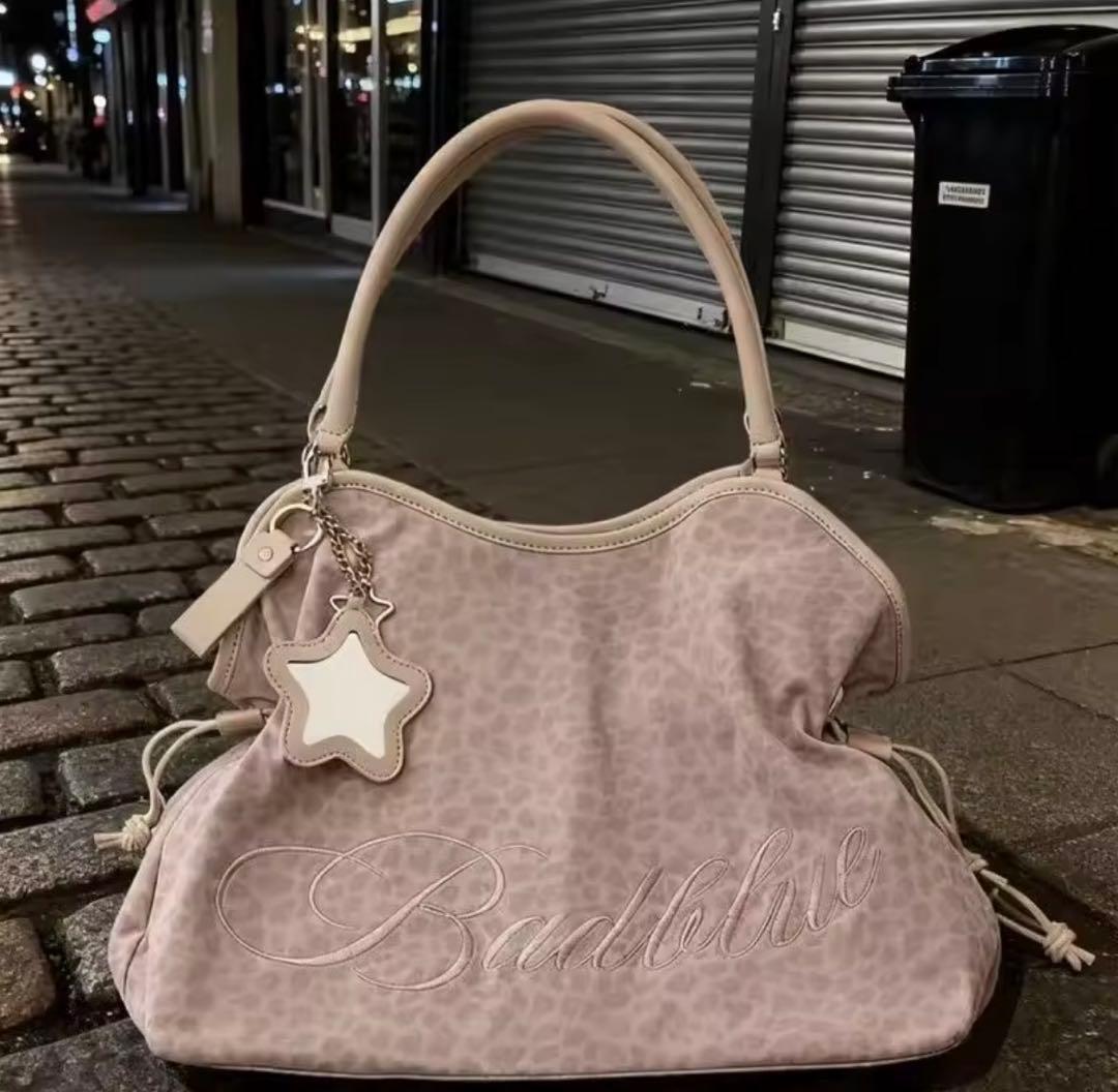 BADBLUE Dot Cozy Dumpling Bagショルダーバッグピンク - メルカリ