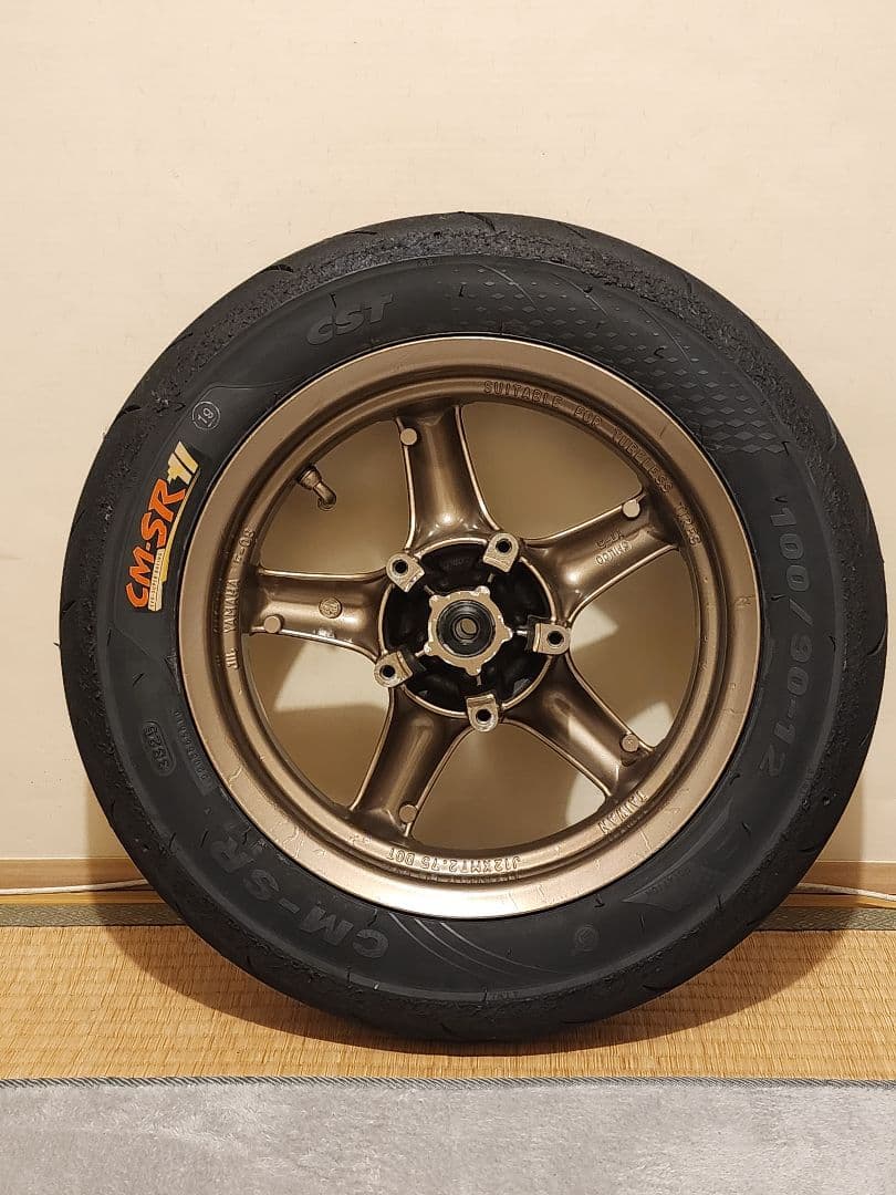 シグナス3型 台湾 SE44J 前後ホイール タイヤCST 25年製 バリ溝付き 2026年最新】シグナスx se44jホイールの人気アイテム - メルカリ