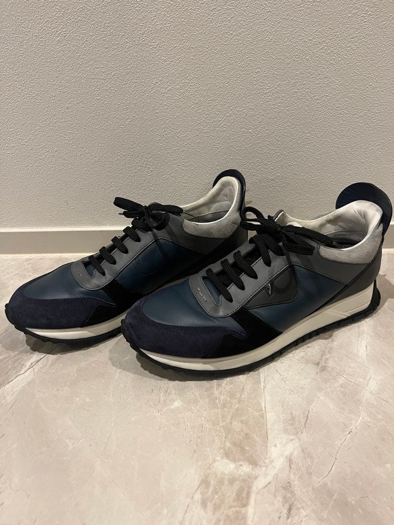 世界限定600本 FENDI フェンディ バッグバグズ スニーカー