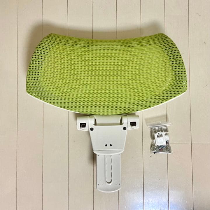 オカムラ バロンチェア 可動式ヘッドレストのみ - メルカリ