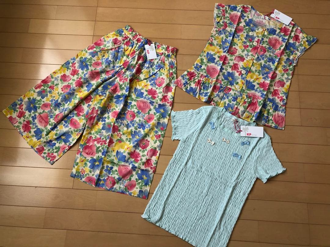 新品♡KP 花柄セットアップとシャーリングカットソーセット 150 ブーケ花柄チュニック＋スパッツ 7061505 | ANNA SUI mini