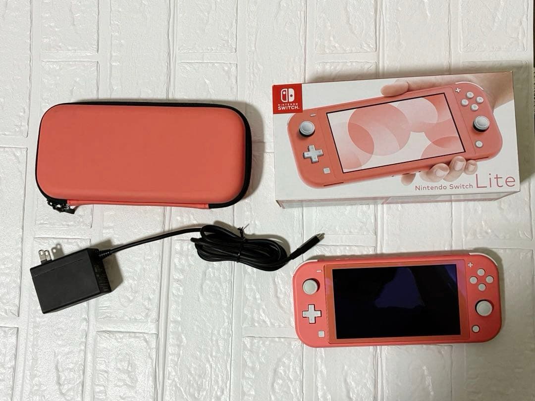 Nintendo Switch Lite スイッチ　ピンク 本体 充電器付き Amazon.co.jp: Nintendo Switch Lite コーラル : ゲーム