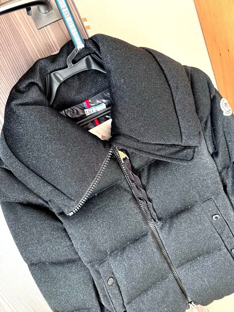 希少】【極美品】MONCLER ブラック ラメ ダウンジャケット 0 - メルカリ