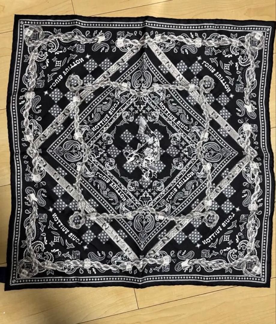 ルイヴィトン　24aw シルク　バンダナ　スカーフ ルイ·ヴィトン】タイムレスなエレガンスを演出する新作ウィメンズ