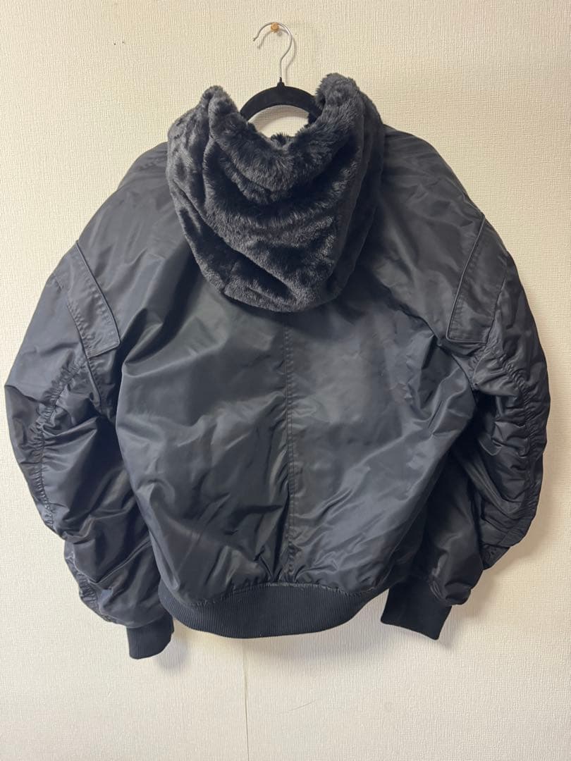 2025［ZARA］リバーシブルファーボンバージャケット - メルカリ