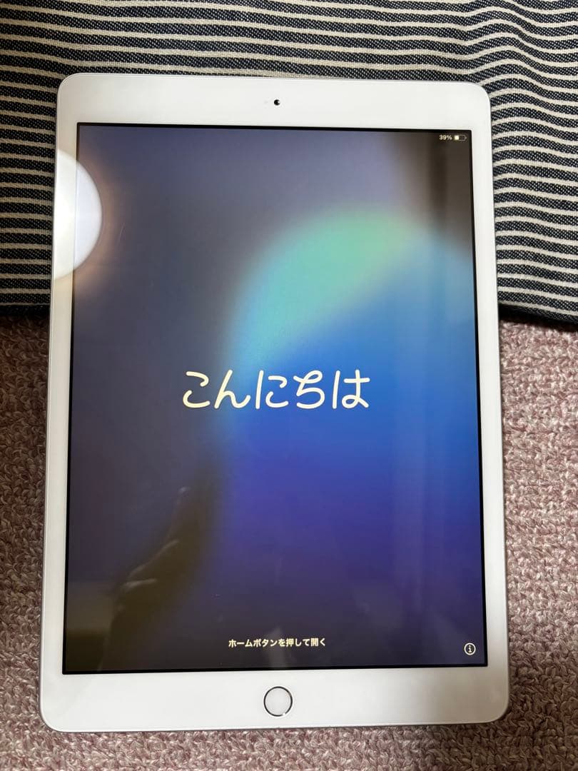 iPad 第七世代10.2インチ　シルバー　32GB Amazon.co.jp: 【整備済み品】Apple iPad (第7世代) Wi-Fi + Cellular