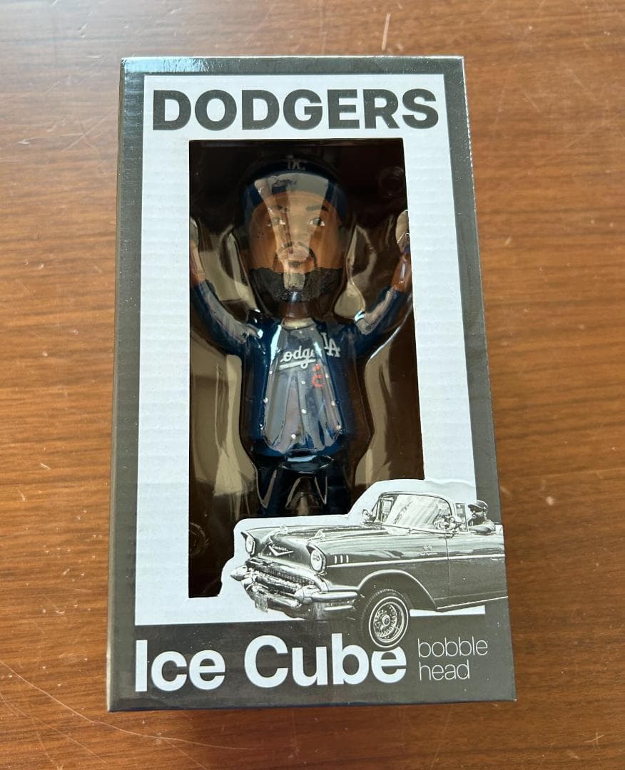 Dodgers Ice Cube ボブルヘッド + おまけ Dodgers x Ice Cube Bobblehead Revealed | TikTok