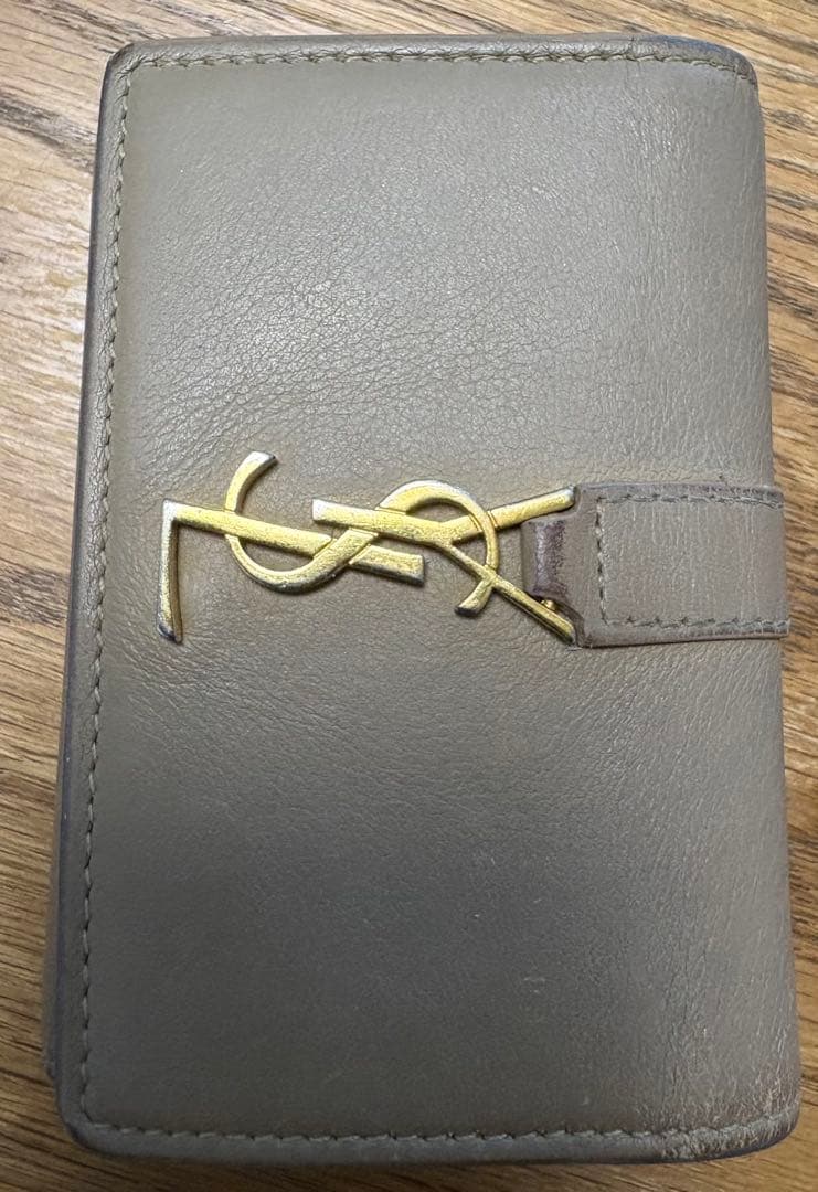 SAINT LAURENT ベージュ レザーキーケース - メルカリ