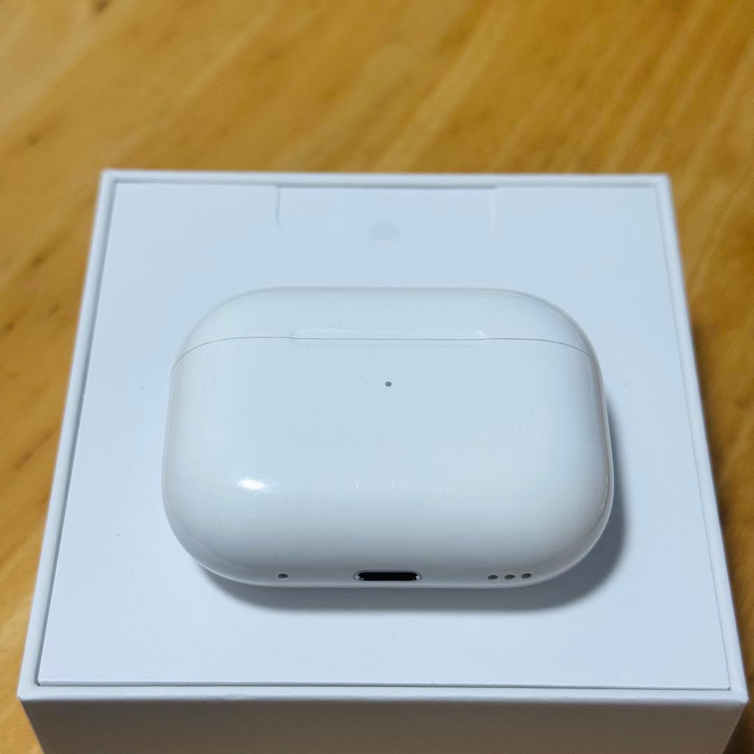 Apple AirPods Pro 第2世代 2 充電ケース Lightning - メルカリ