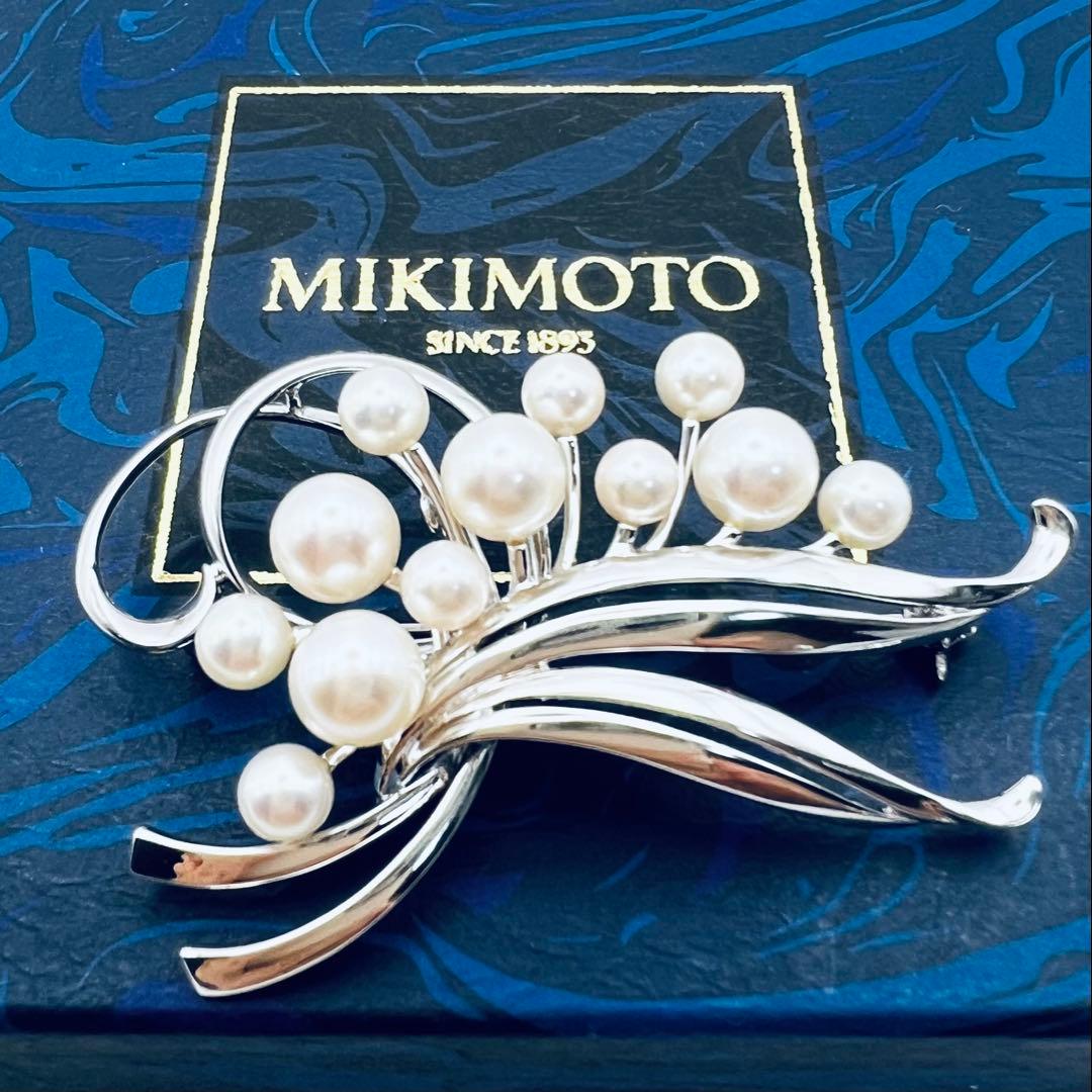 超美品　ミキモト　アコヤパール　12粒　6.5mm-4mm シルバーブローチ 超美品ミキモトアコヤパール12粒6.5mm-4mm シルバーブローチ