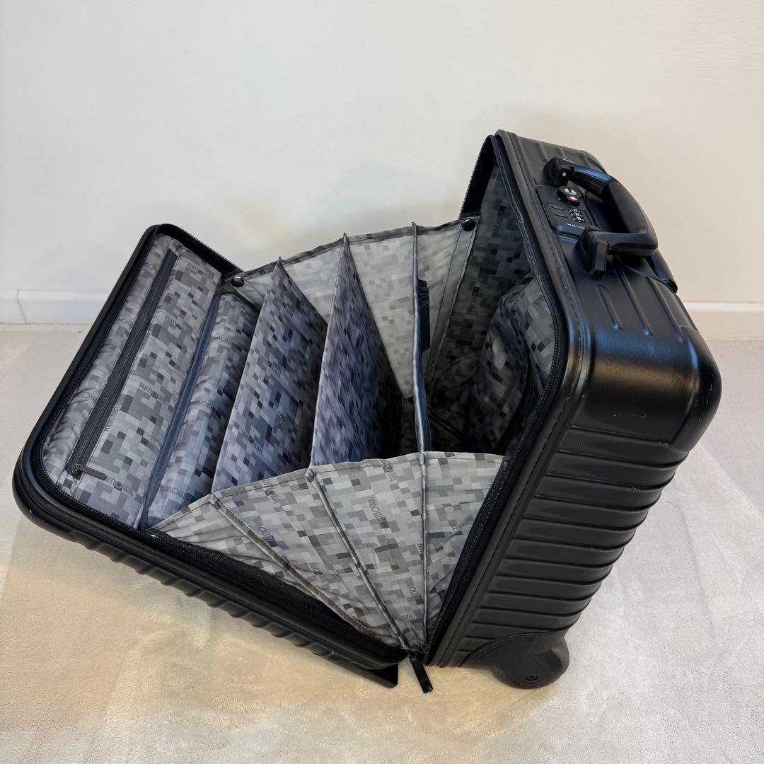 RIMOWA Salsa ビジネストロリー 23L マットブラック 機内持込可 - メルカリ