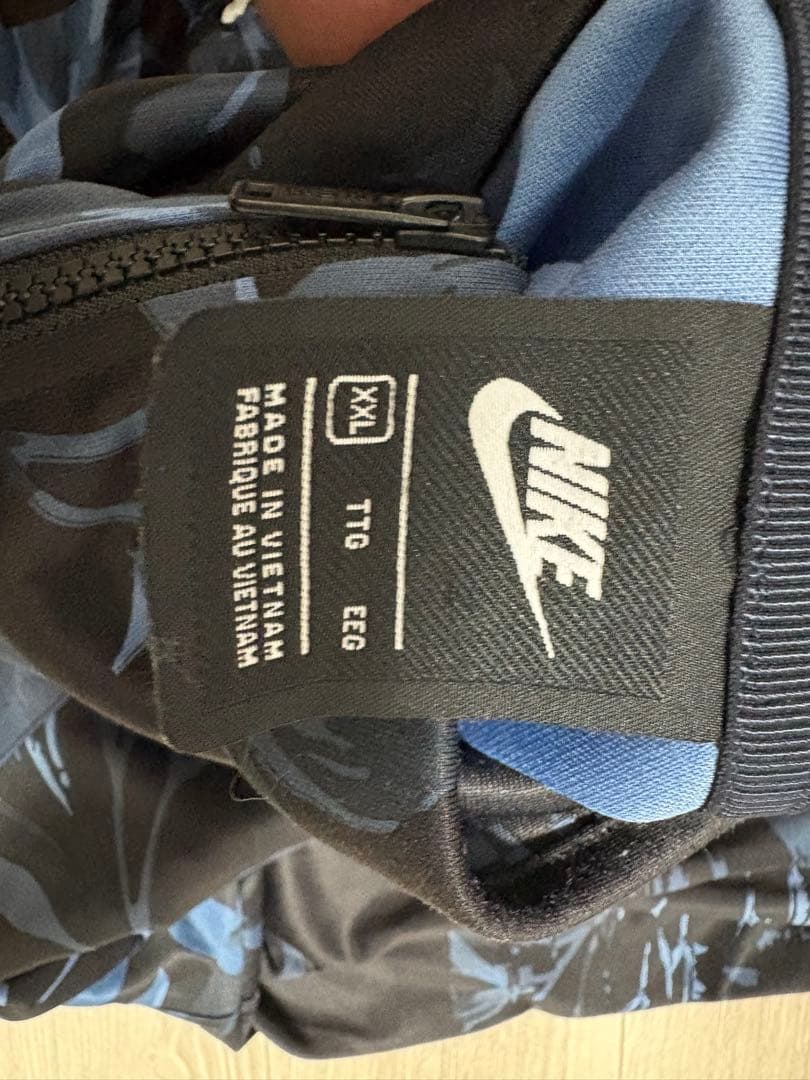 マチカフェさん専用ブラック/ブルー花柄 NIKE ナイキジャージ※お値下げ