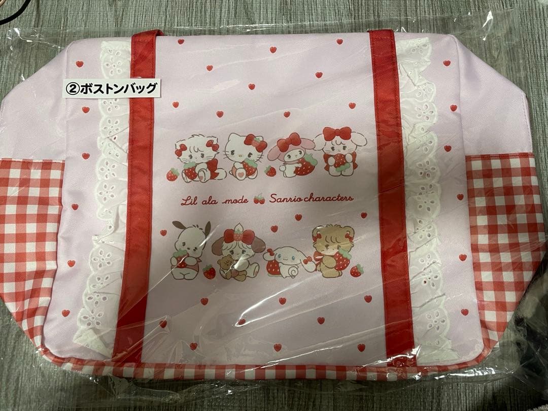 mikko× サンリオ セブン一番くじ 2賞 ボストンバッグ - メルカリ