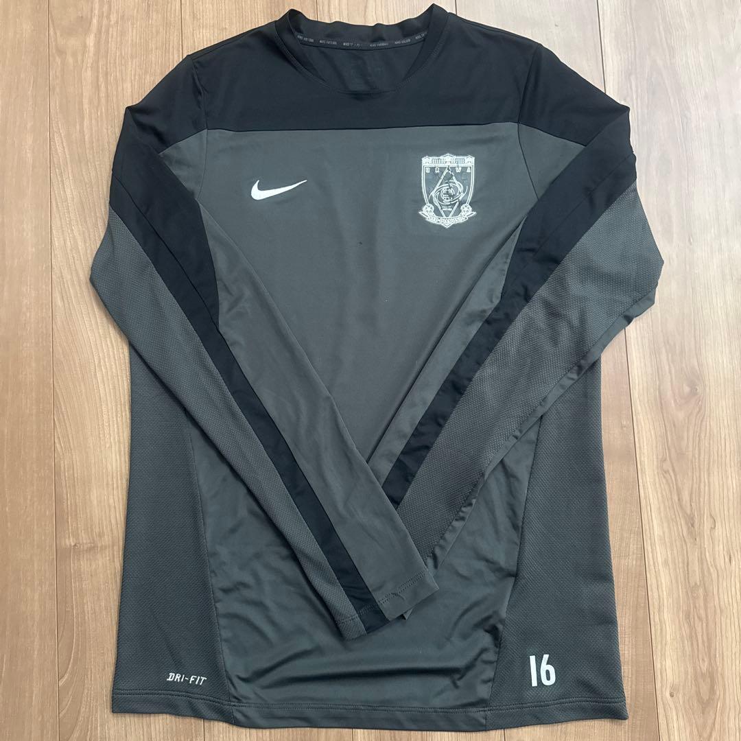 【支給品】Nike 浦和レッズ長袖プラシャツ グレー 16 2025 NIKE フルジップフーディー | 浦和レッズオンラインショップ
