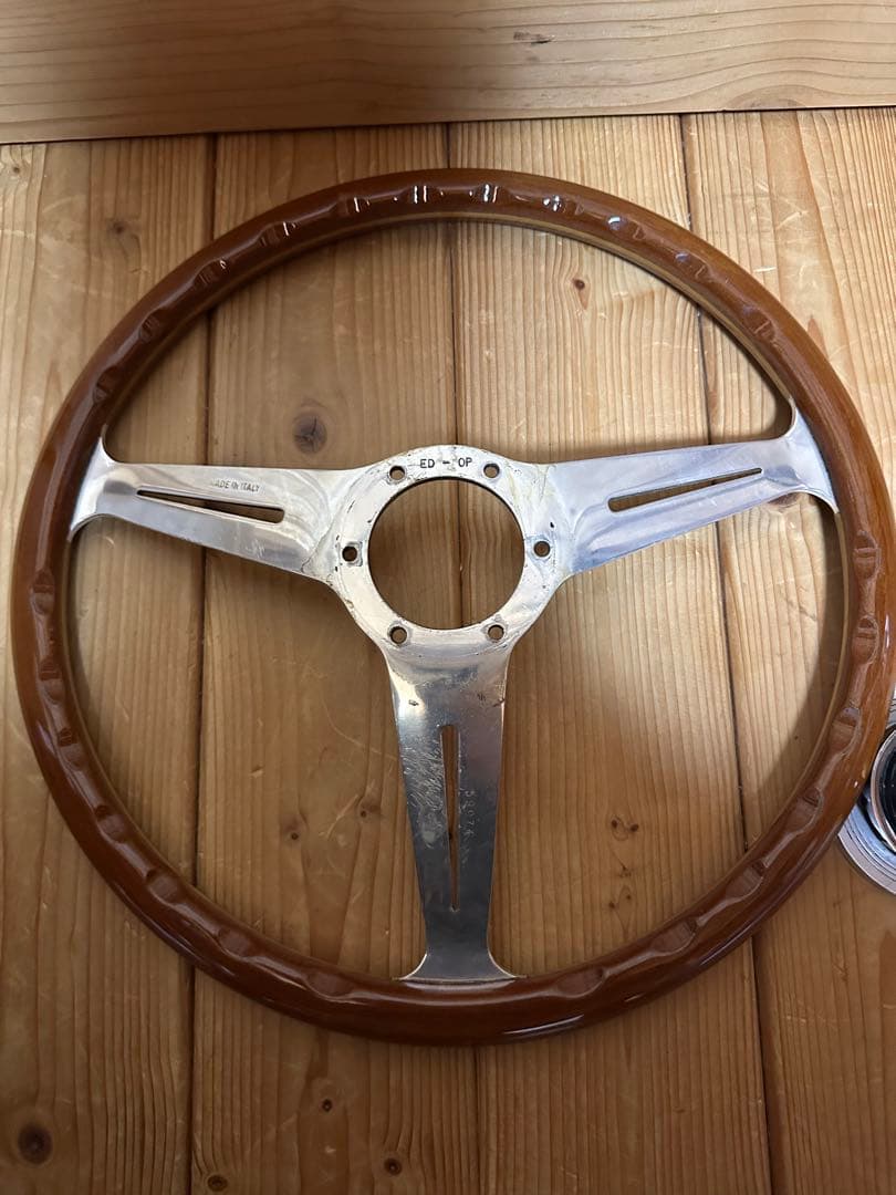 f*読様 【NARDI Classic】36.5Φ ウッドステアリング　ナルディ