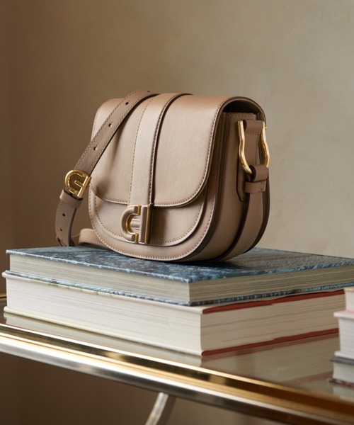 COLE HAAN（コールハーン）の「エッセンシャル ミニ サドル バッグ