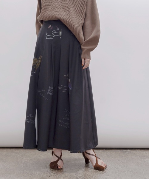 Eimee Law（エイミーロウ）の「テキスト馬柄ptタックプリーツスカート