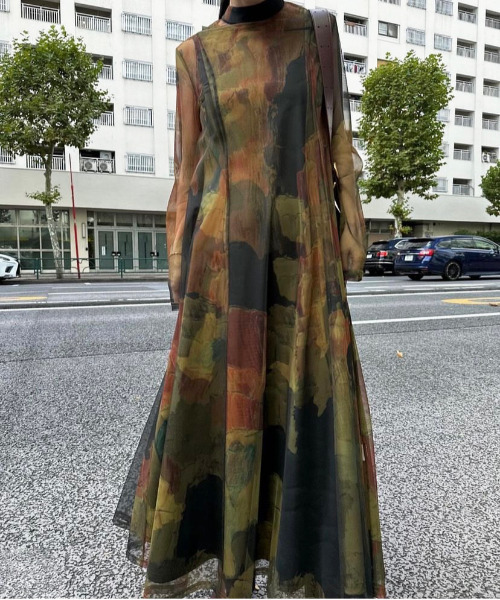 UND GYPSUM ART DRESS（ワンピース）｜Ameri（アメリ）のファッション