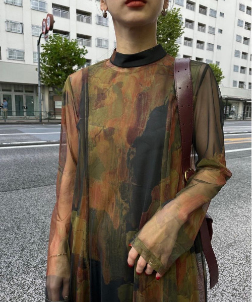 UND GYPSUM ART DRESS（ワンピース）｜Ameri（アメリ）のファッション