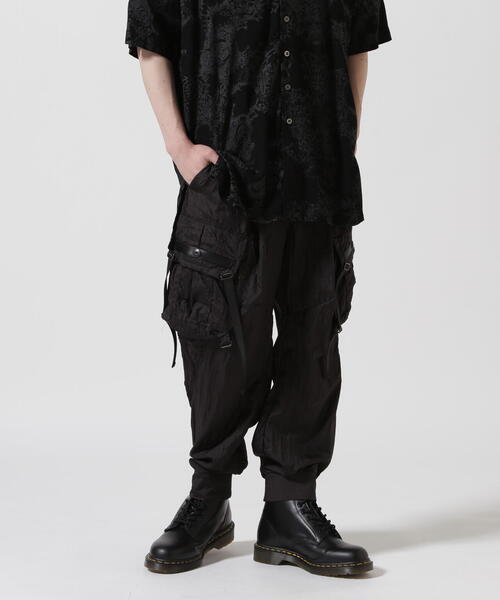 KMRii（ケムリ）の「KMRii ・ケムリ・BLACK SHADOW JOPPERS CARGO