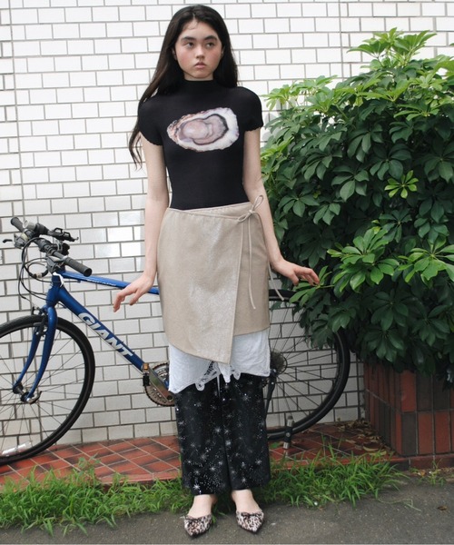 musubore（ムスボレ）の「pleatsed print tops / プリーツプリント