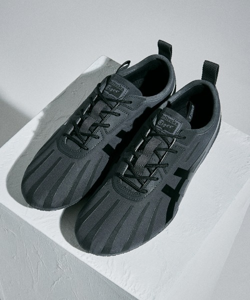 Onitsuka Tiger（オニツカタイガー）の「TIRRACK / ティラック